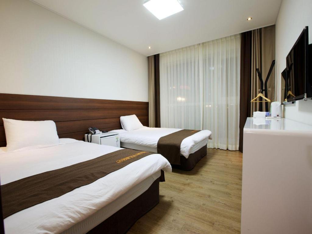 Ewha Hotel Jeju Eksteriør billede