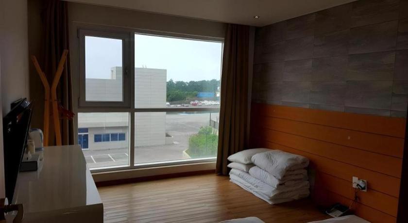 Ewha Hotel Jeju Eksteriør billede